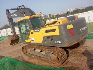 沃爾沃EC220D挖掘機