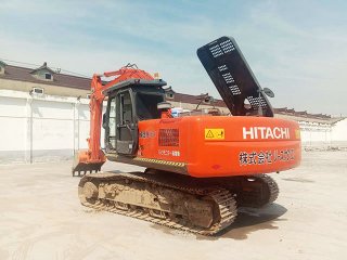 日立ZX240-3挖掘機