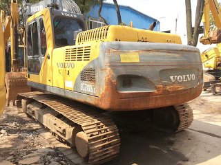 沃爾沃210B挖掘機