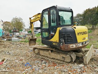 現(xiàn)代R60-7挖掘機
